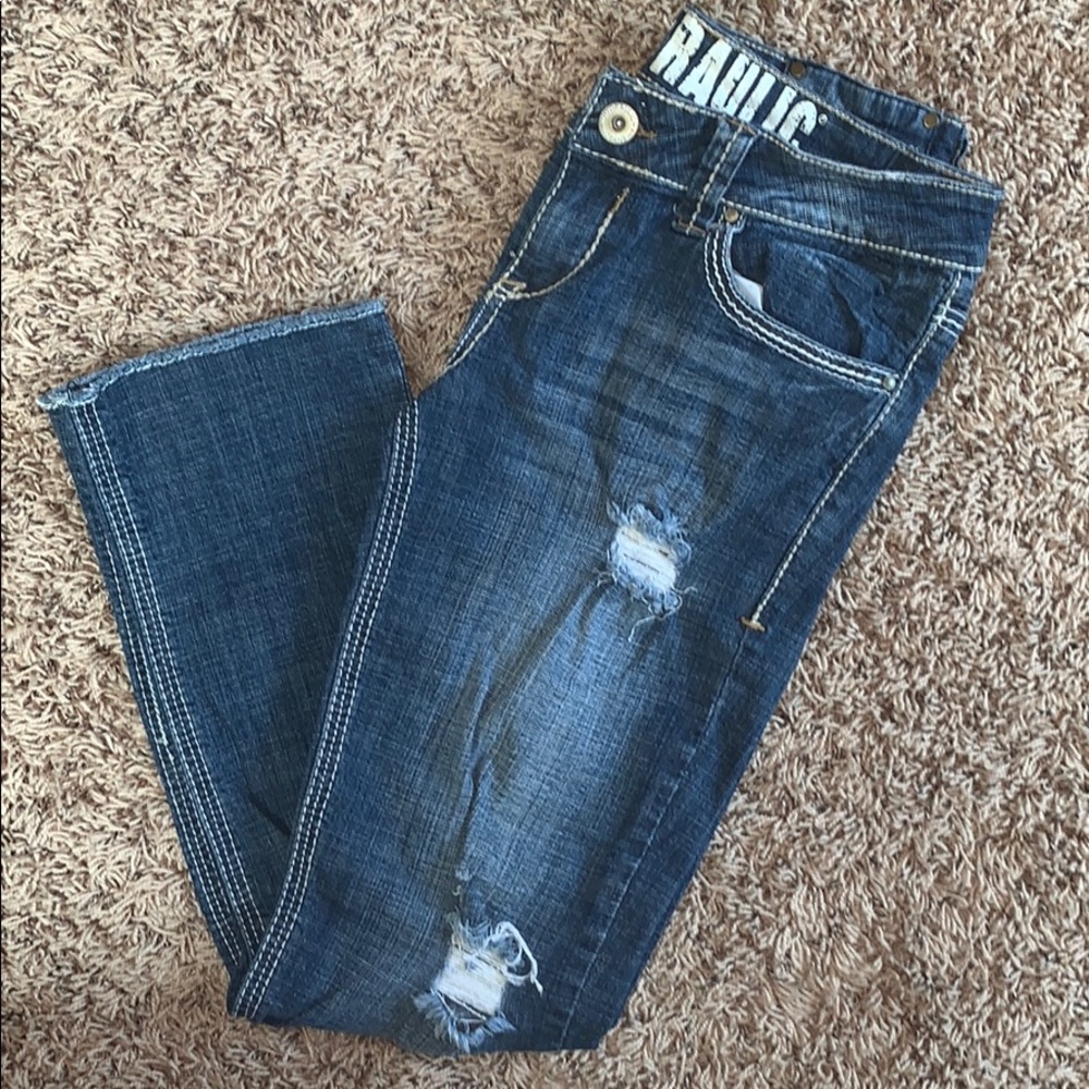 Hydraulic Distressed Capri Jeans Size 7/8